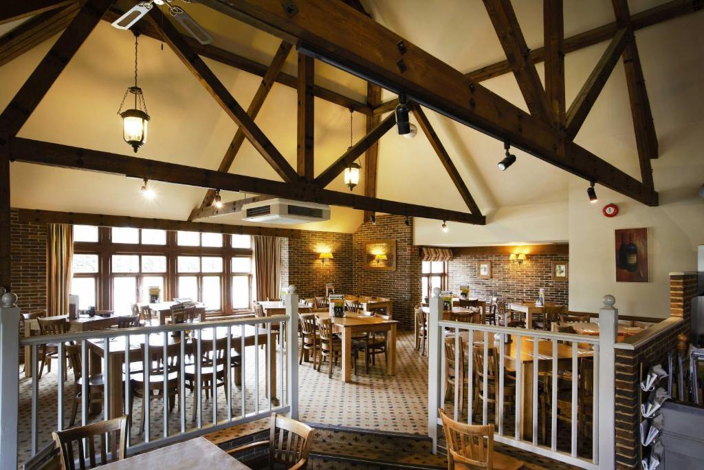 Breckland Lodge Аттлборо Экстерьер фото